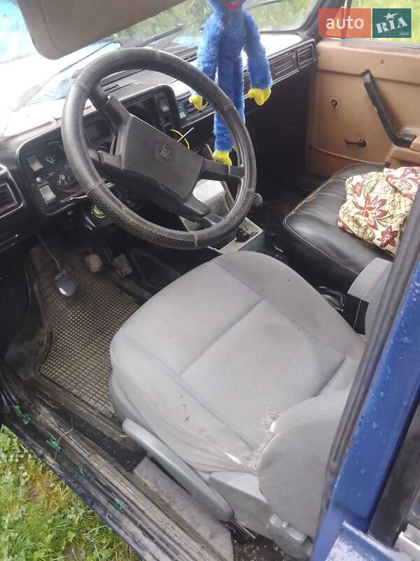 Седан ВАЗ / Lada 2105 1986 в Тячеве фото Седан ВАЗ / Lada 2105 1986 в Тячеве