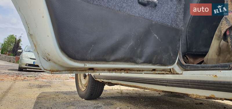 Седан ВАЗ / Lada 2105 1992 в Харкові фото 6 Седан ВАЗ / Lada 2105 1992 в Харкові