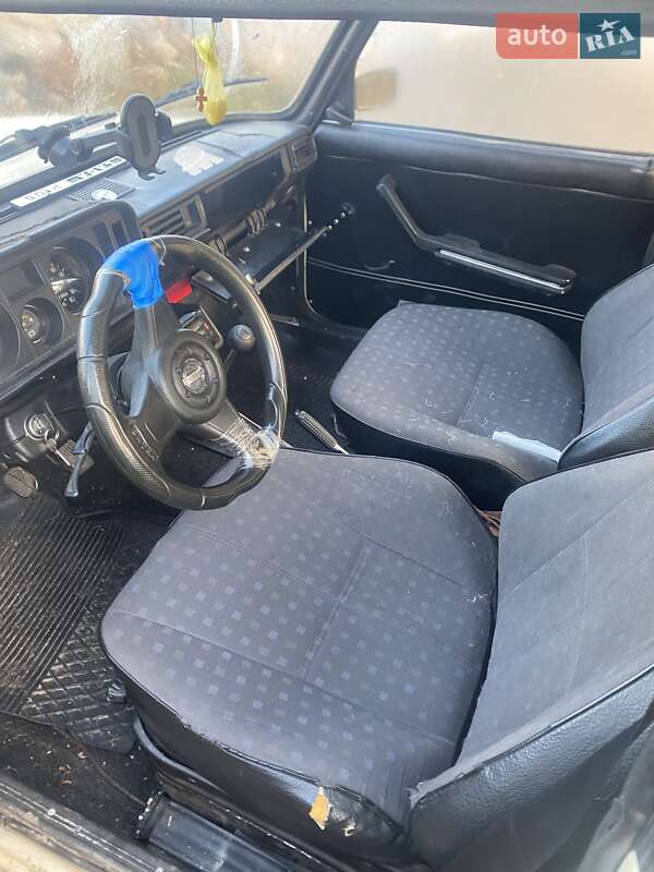 Седан ВАЗ / Lada 2105 1989 в Таращі фото 5 Седан ВАЗ / Lada 2105 1989 в Таращі