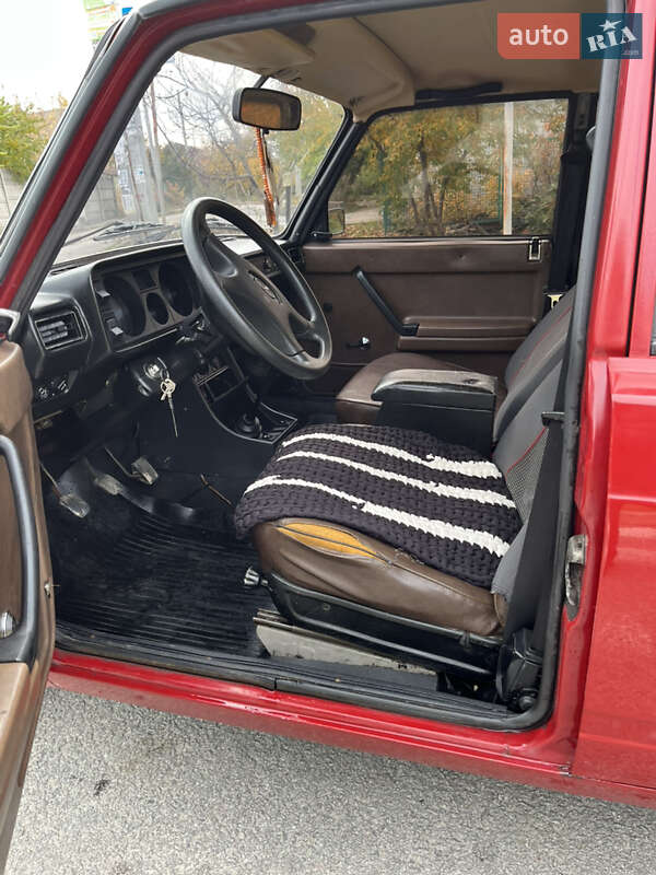 Седан ВАЗ / Lada 2105 1988 в Запорожье