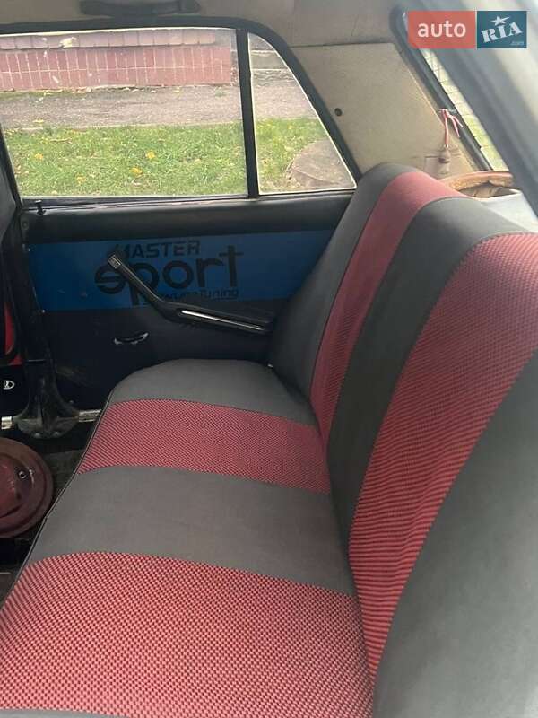 Седан ВАЗ / Lada 2105 1986 в Лубнах фото 3 Седан ВАЗ / Lada 2105 1986 в Лубнах