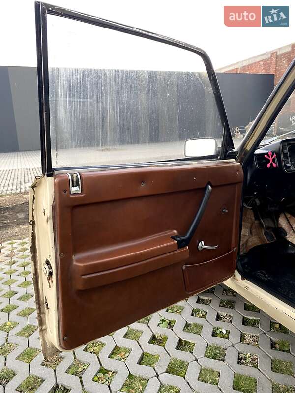 Седан ВАЗ / Lada 2105 1983 в Хмельницком фото 16 Седан ВАЗ / Lada 2105 1983 в Хмельницком
