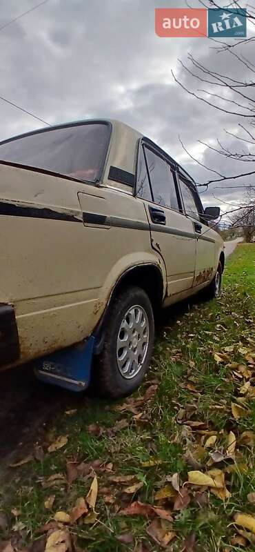 Седан ВАЗ / Lada 2105 1983 в Кролевці
