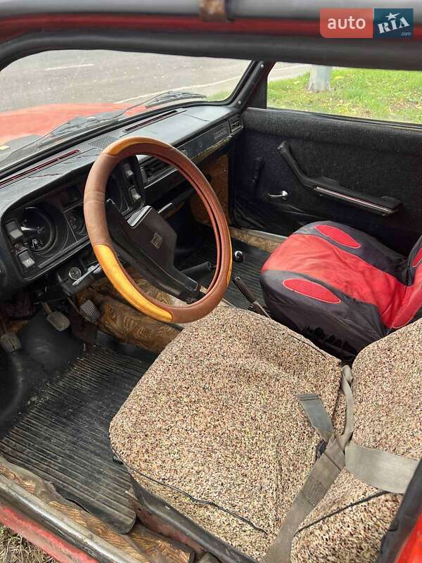 Седан ВАЗ / Lada 2105 1982 в Одессе фото 6 Седан ВАЗ / Lada 2105 1982 в Одессе