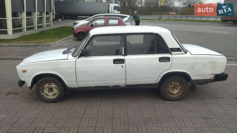 Седан ВАЗ / Lada 2105 1989 в Жидачові фото 3 Седан ВАЗ / Lada 2105 1989 в Жидачові