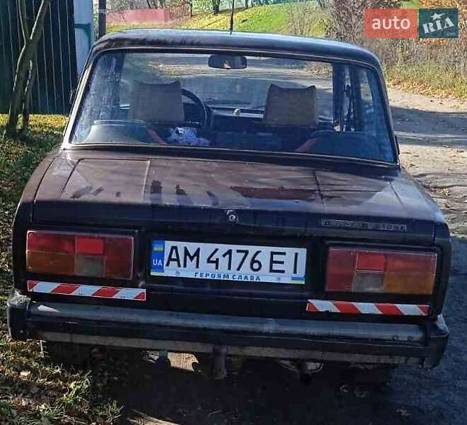 Седан ВАЗ / Lada 2105 1986 в Києві