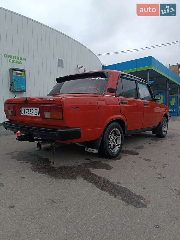 Седан ВАЗ / Lada 2105 1990 в Кременчуге