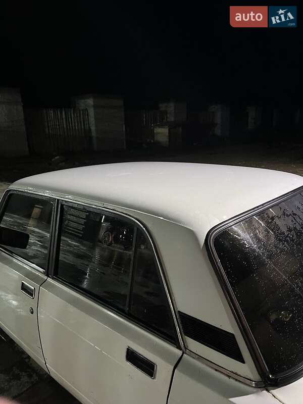 Седан ВАЗ / Lada 2105 1991 в Самборе