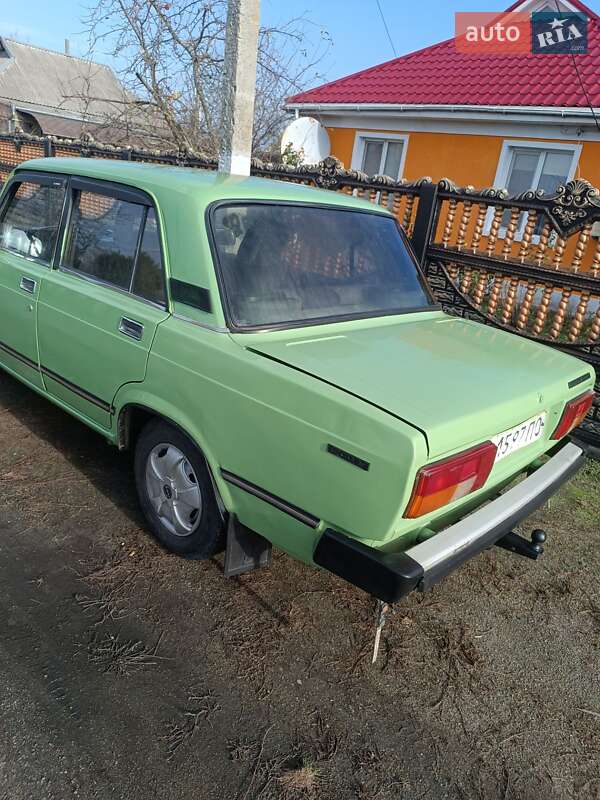 Седан ВАЗ / Lada 2105 1985 в Козельщине