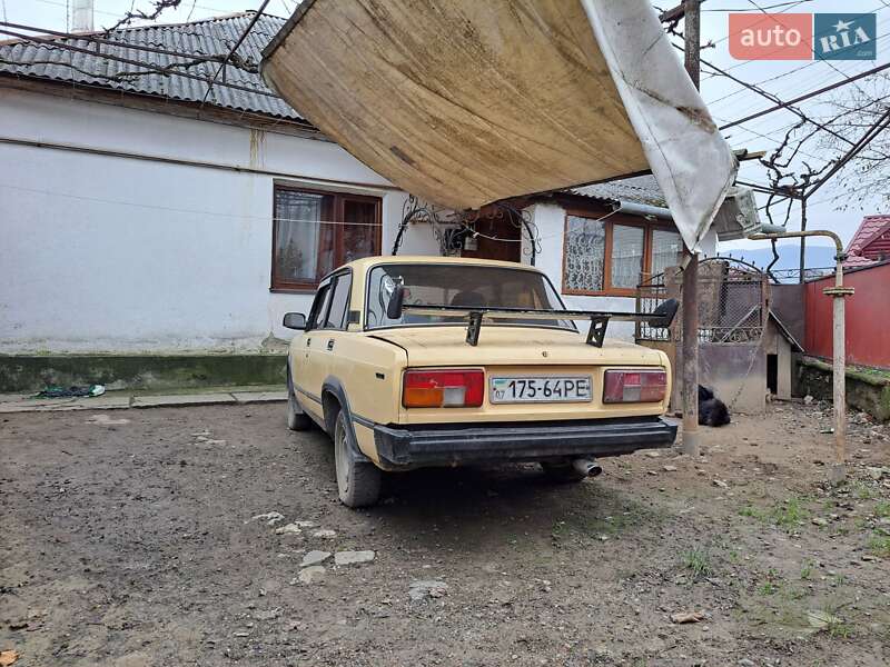 Седан ВАЗ / Lada 2105 1986 в Іршаві