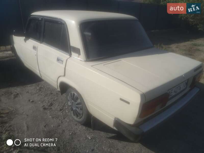 Седан ВАЗ / Lada 2105 1982 в Томаківці