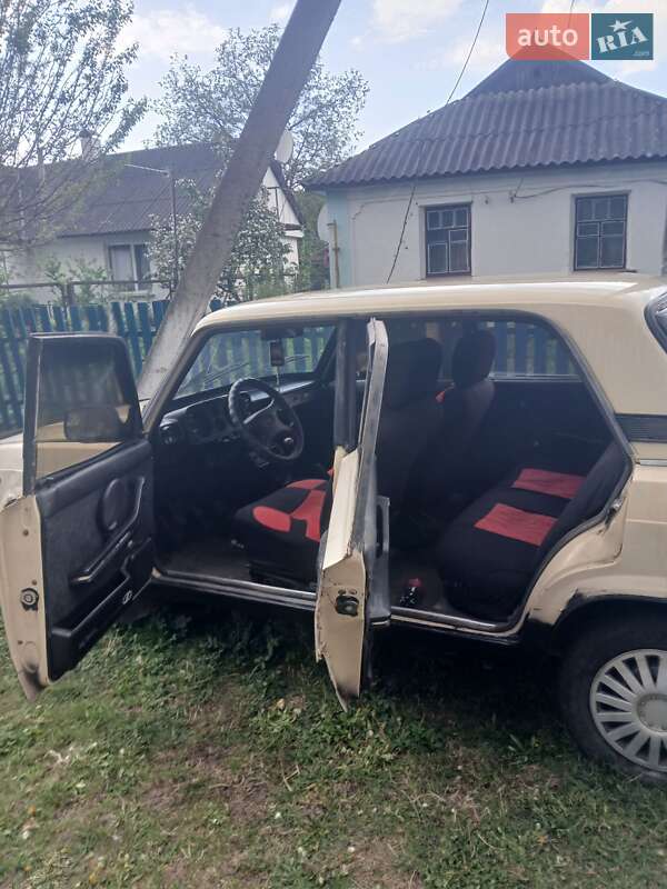 Седан ВАЗ / Lada 2105 1986 в Калинівці