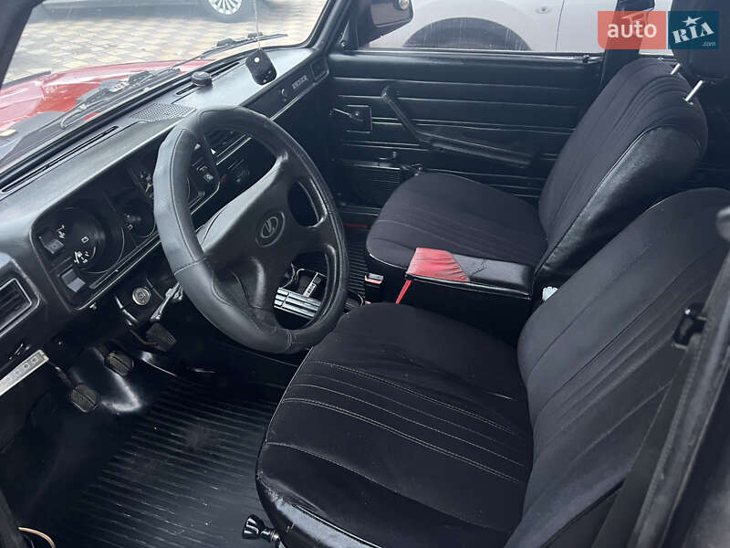 Седан ВАЗ / Lada 2105 1998 в Гайсину фото 8 Седан ВАЗ / Lada 2105 1998 в Гайсину