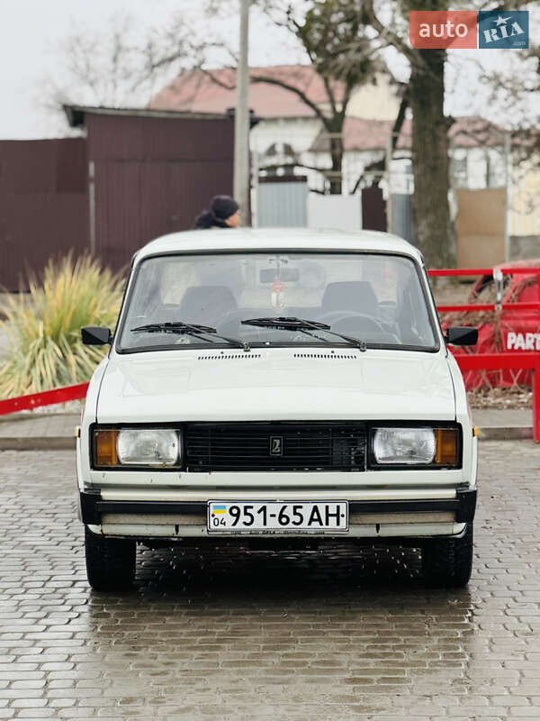 Седан ВАЗ / Lada 2105 1993 в Новомосковске