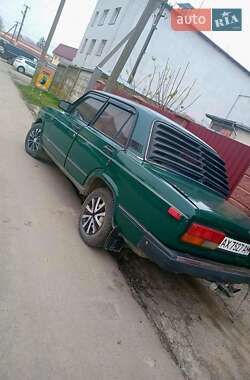 Седан ВАЗ 2105 1985 в Березному