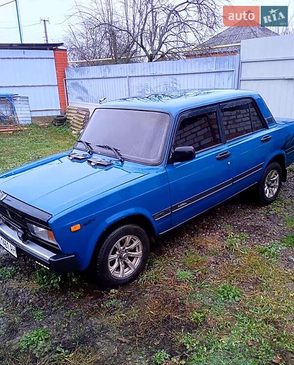 Седан ВАЗ / Lada 2105 2001 в Богодухіву
