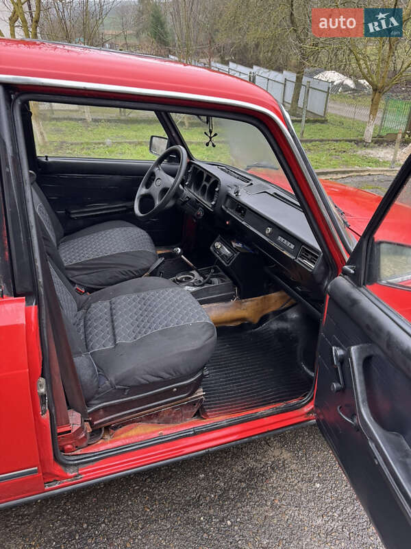 Седан ВАЗ / Lada 2105 1995 в Львове фото 10 Седан ВАЗ / Lada 2105 1995 в Львове