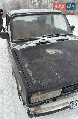 Седан ВАЗ 2105 1986 в Олевську