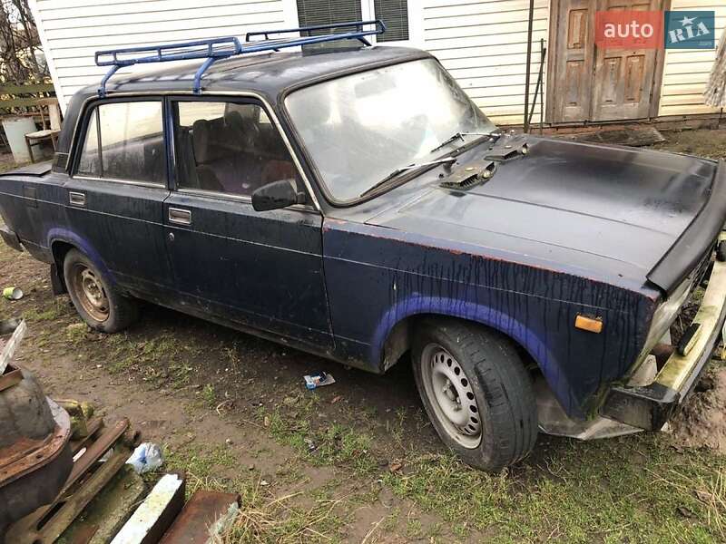 Седан ВАЗ / Lada 2105 1987 в Луцке
