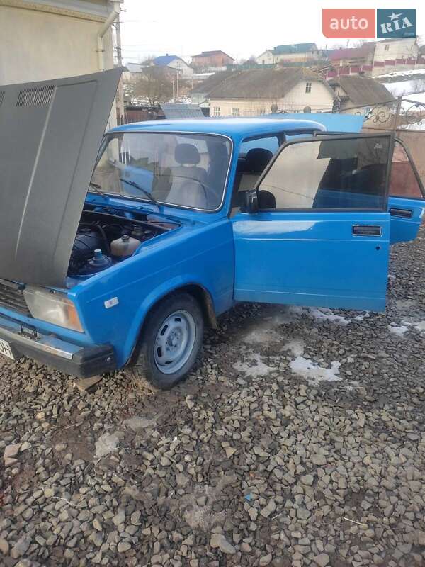 Седан ВАЗ / Lada 2105 1989 в Тернополе фото 6 Седан ВАЗ / Lada 2105 1989 в Тернополе
