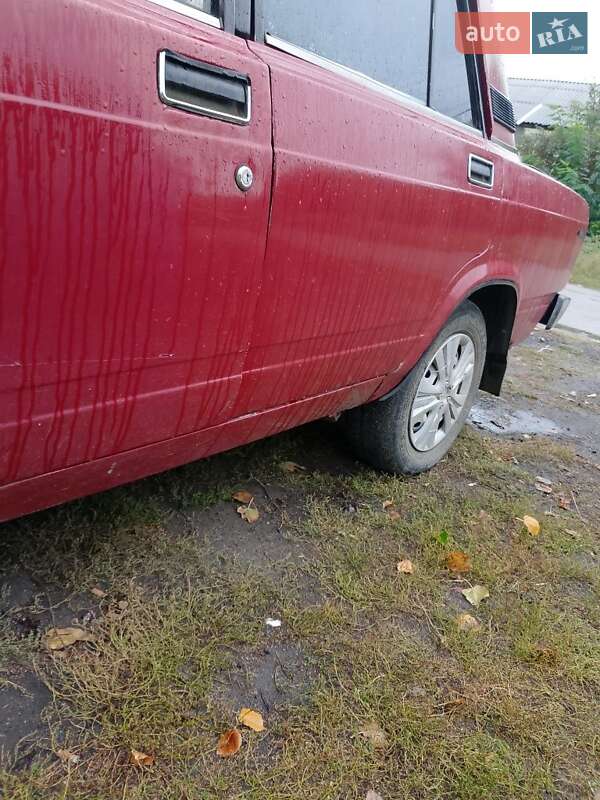 Седан ВАЗ / Lada 2105 1988 в Александрие