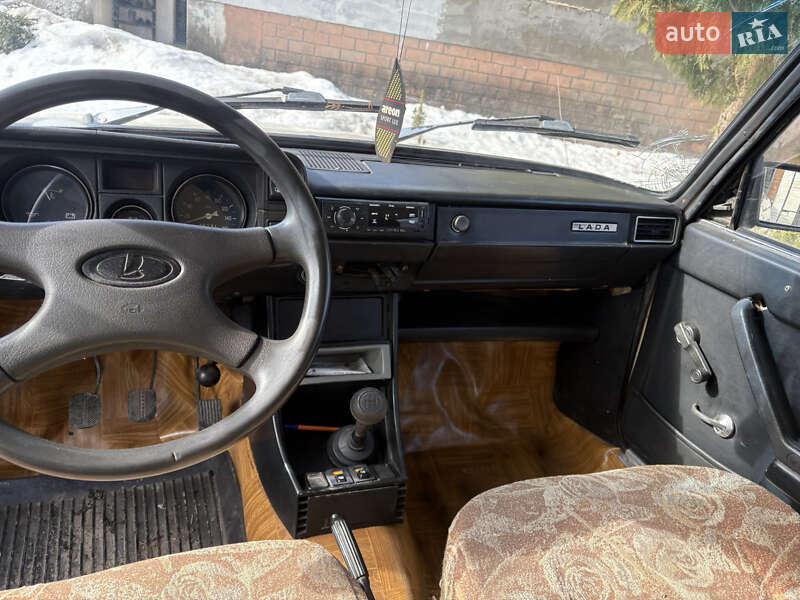 Седан ВАЗ / Lada 2105 1986 в Брусилове