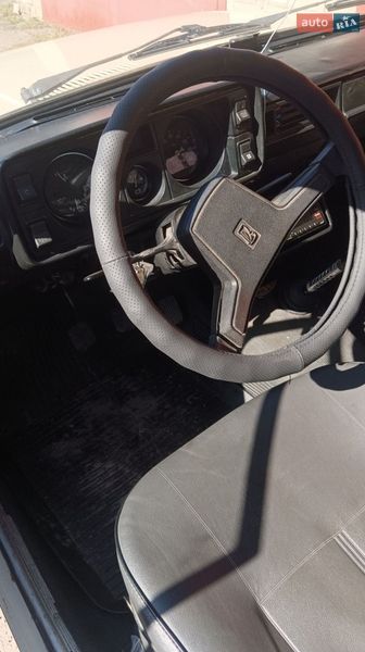 Седан ВАЗ / Lada 2105 1990 в Харькове