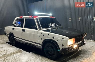 Седан ВАЗ 2105 1990 в Самборе