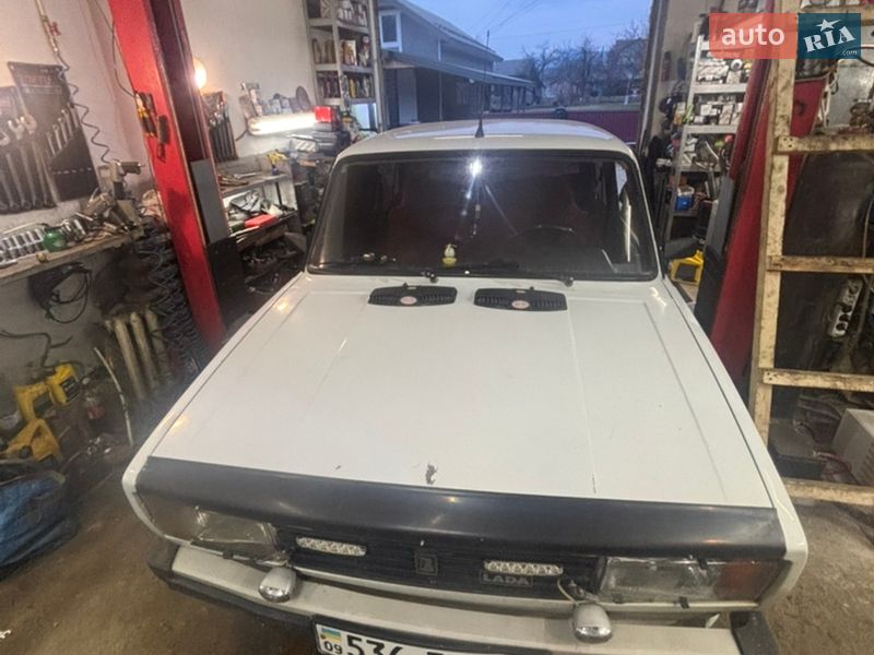 Седан ВАЗ / Lada 2105 1992 в Верховине