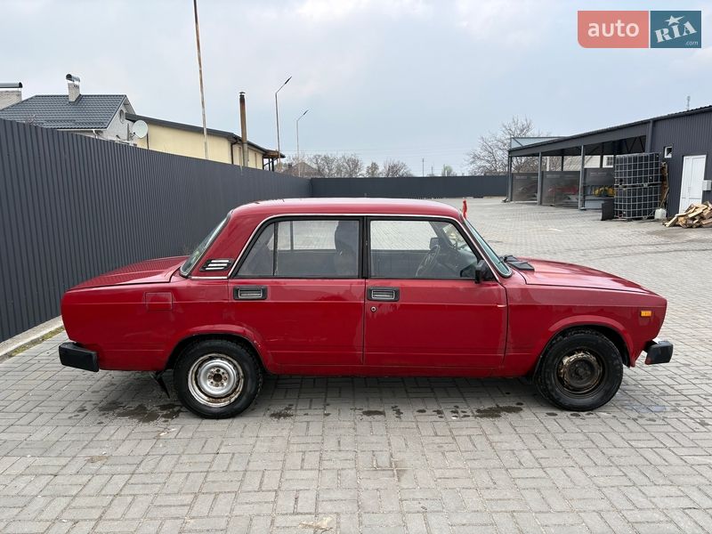 Седан ВАЗ / Lada 2105 1989 в Черкассах фото 5 Седан ВАЗ / Lada 2105 1989 в Черкассах