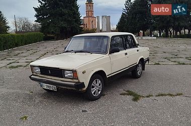 Седан ВАЗ 2105 1985 в Краснограді