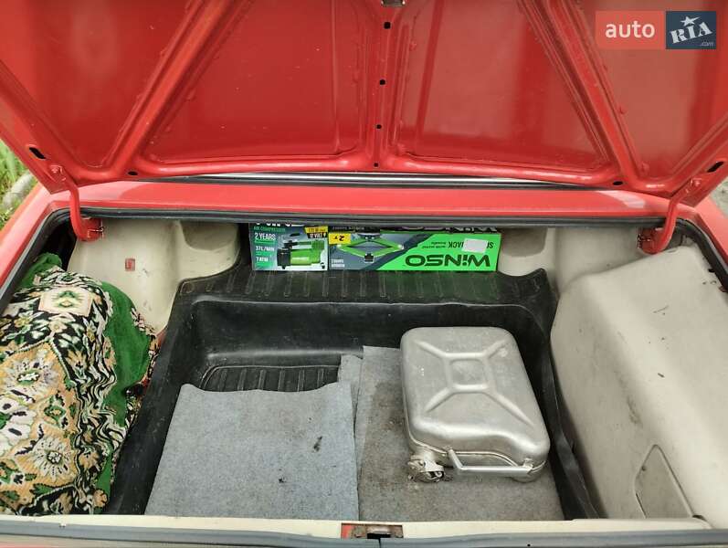 Седан ВАЗ / Lada 2106 1982 в Дніпрі