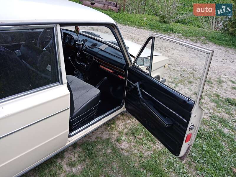 Седан ВАЗ / Lada 2106 1990 в Старом Самборе