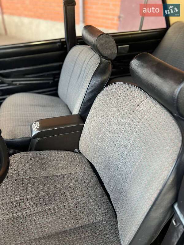 Седан ВАЗ / Lada 2106 2001 в Николаеве