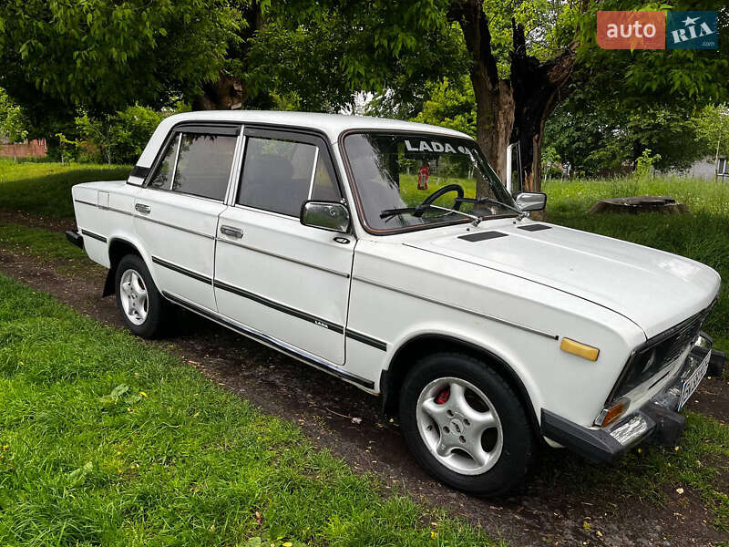 Седан ВАЗ / Lada 2106 1990 в Костополе
