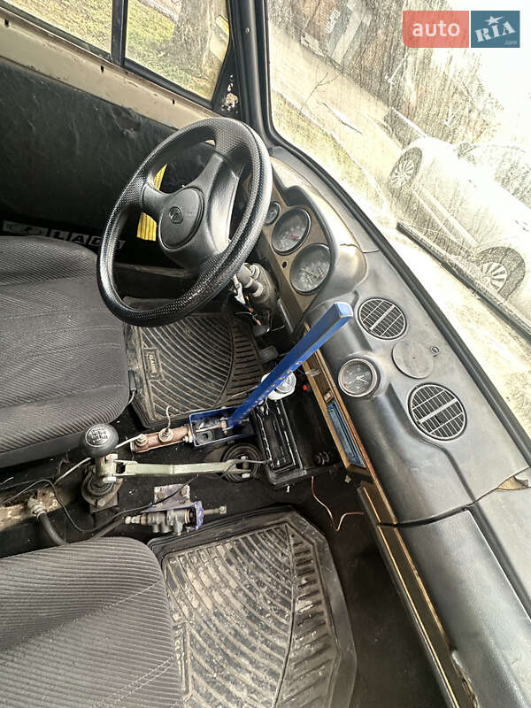 Седан ВАЗ / Lada 2106 1992 в Запорожье