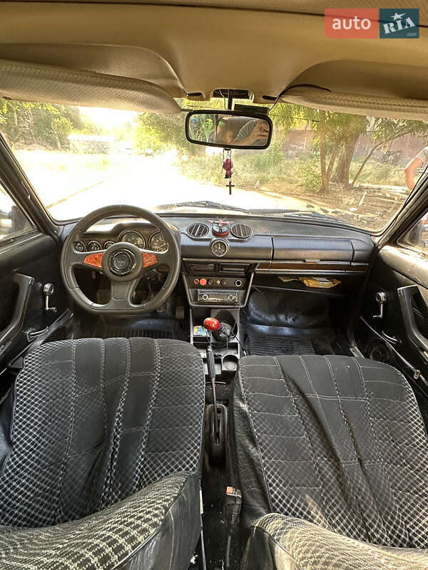 Седан ВАЗ / Lada 2106 1986 в Кривом Роге