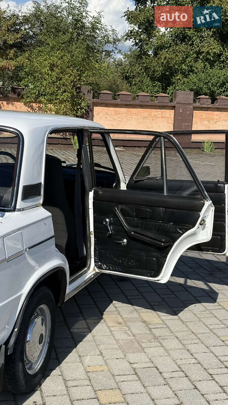 Седан ВАЗ / Lada 2106 1985 в Черновцах