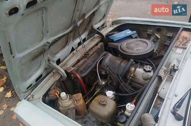 Седан ВАЗ 2106 1987 в  фото 5 Седан ВАЗ 2106 1987 в
