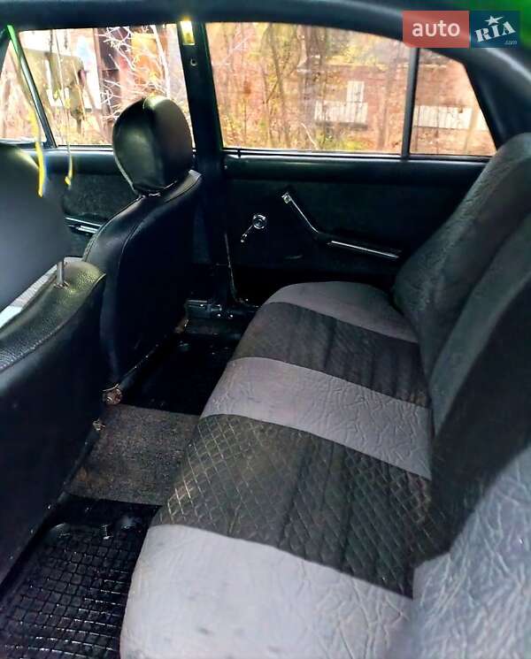 Седан ВАЗ / Lada 2106 1988 в Сумах фото 4 Седан ВАЗ / Lada 2106 1988 в Сумах