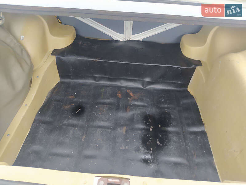 Седан ВАЗ / Lada 2106 1990 в Ровно