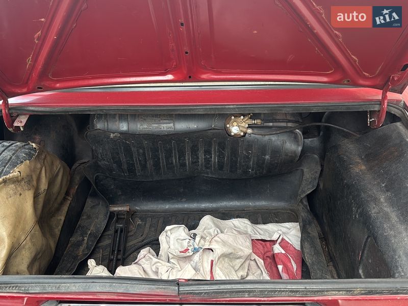 Седан ВАЗ / Lada 2106 1985 в Запорожье фото 10 Седан ВАЗ / Lada 2106 1985 в Запорожье