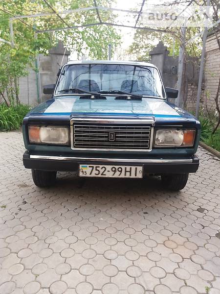 Седан ВАЗ / Lada 2107 2003 в Николаеве