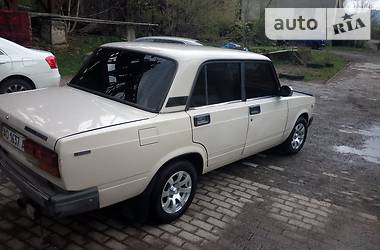 Седан ВАЗ / Lada 2107 1996 в Рахове