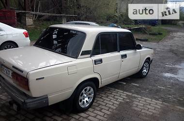 Седан ВАЗ / Lada 2107 1996 в Рахове