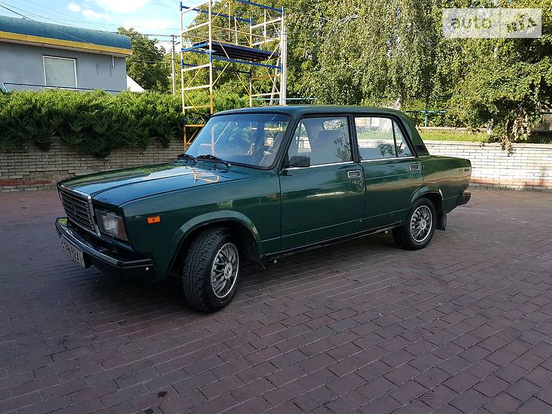 Седан ВАЗ / Lada 2107 1998 в Могилев-Подольске