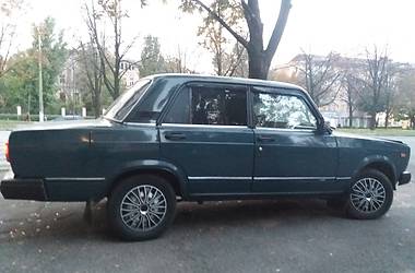 Седан ВАЗ / Lada 2107 1998 в Днепре