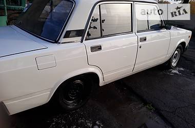 Седан ВАЗ / Lada 2107 1994 в Донецке