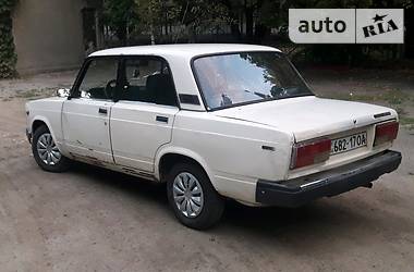 Седан ВАЗ / Lada 2107 1991 в Одессе