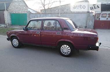 Седан ВАЗ / Lada 2107 2003 в Одессе